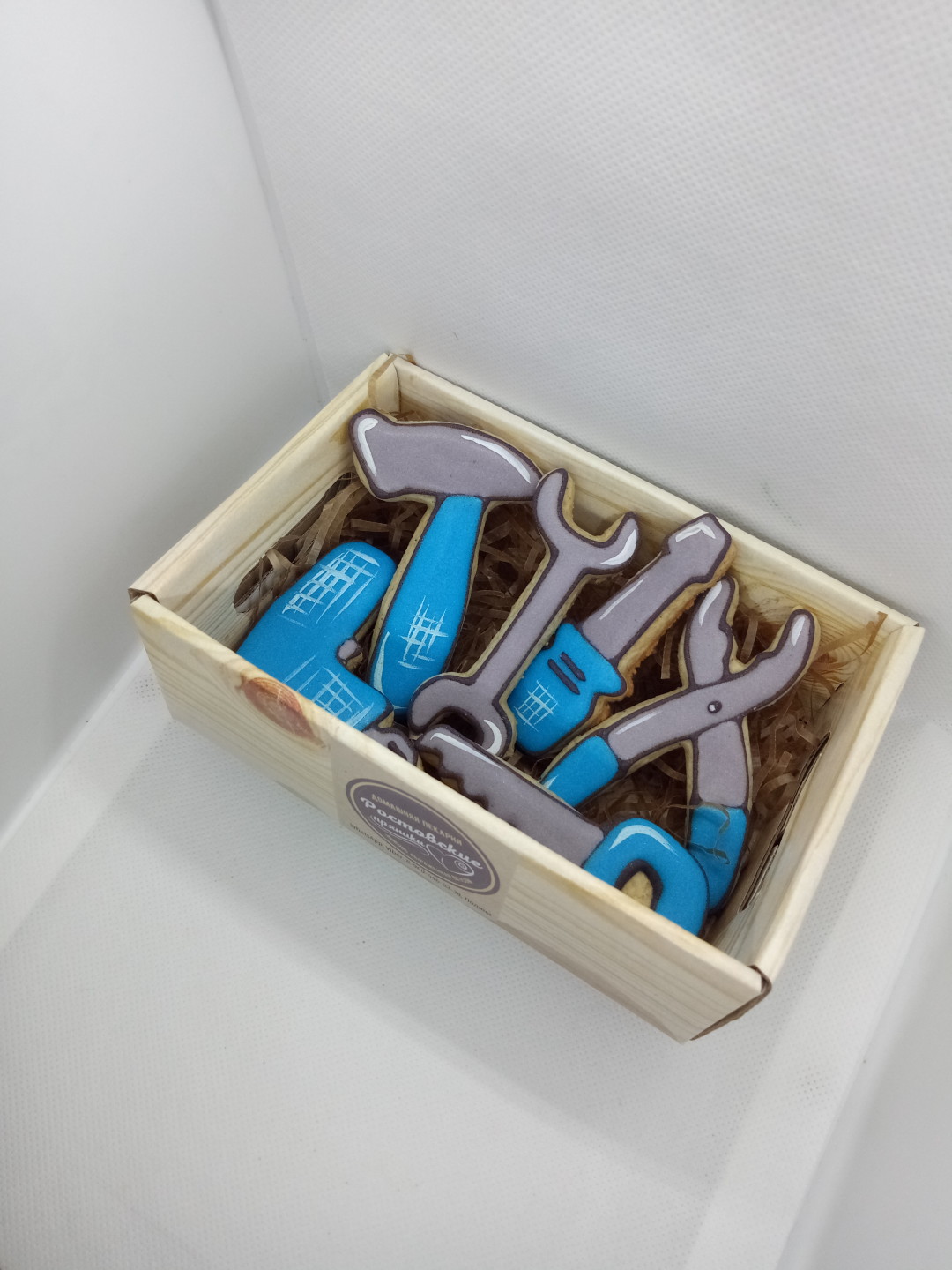 Набор пряников ручной работы «Инструменты», от 400 рублей (Rostovskie pryniki)