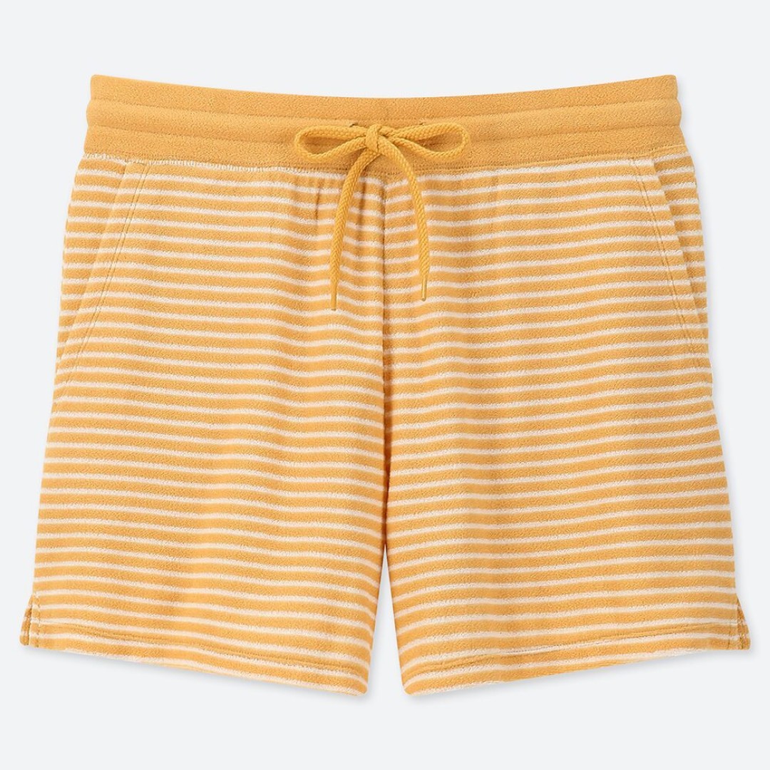 Женские шорты AIRism, 999 руб.