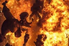 Сожжение кукол во время Фальяса. Фото: KΛXIII
