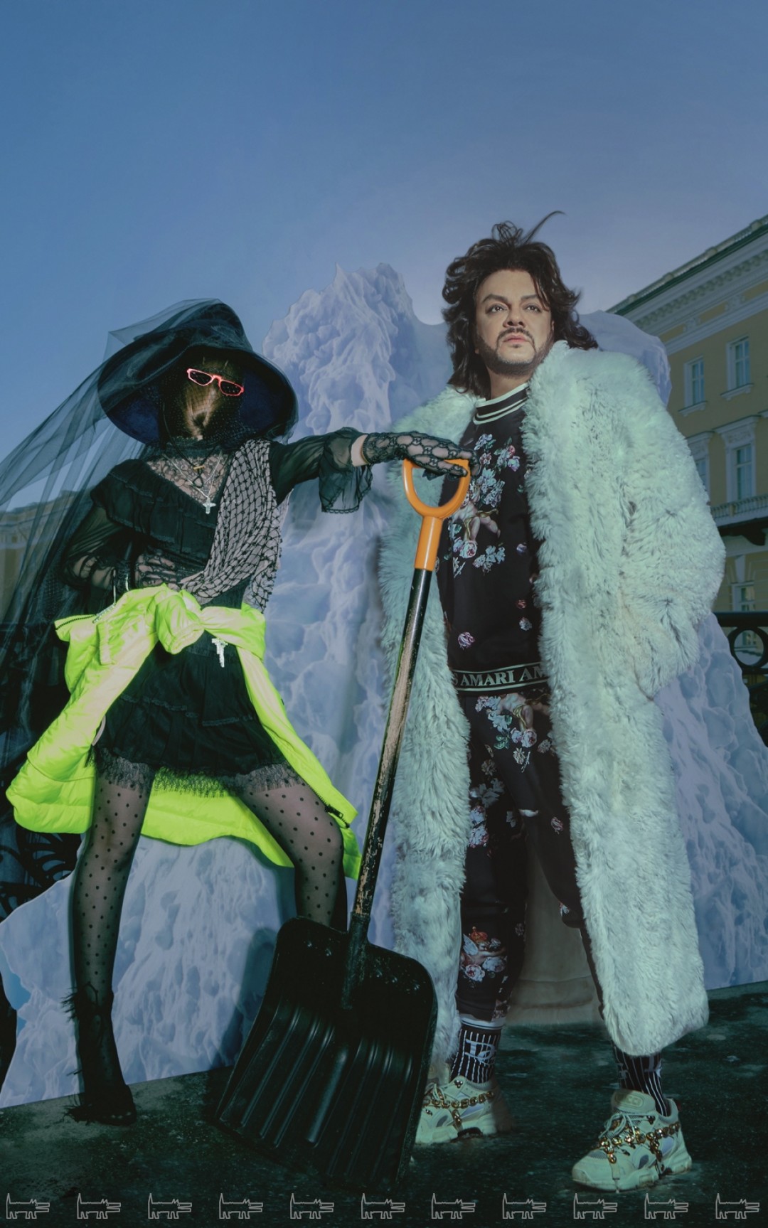 Мисс Шерстяное Лицо и Филипп Киркоров На Миcc Шерстяное Лицо: пуховик на талии Diesel, платье Red Valentino, сетка Dries Van Noten, босоножки Gianvito