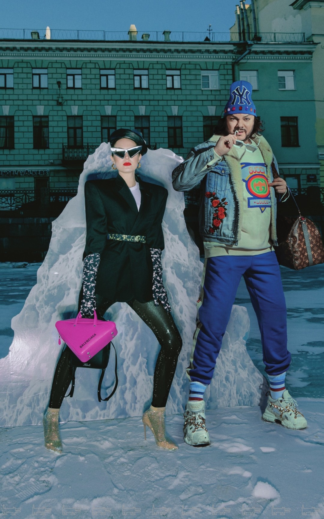 Лара Фомина и Филипп Киркоров На Ларе: жакет и сумка Balenciaga, футболка Givenchy, легинсы Alexandre Vauthier, перчатки и пояс No. 21, серьги Chloe