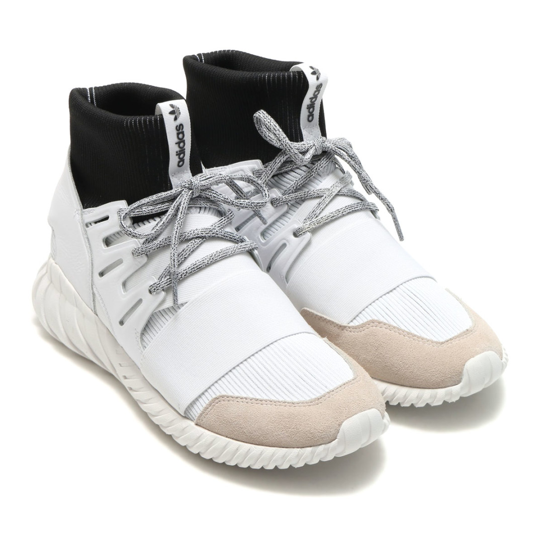 Кроссовки adidas Новая цена: 6 990 рублей Старая цена: 13 990 рублей