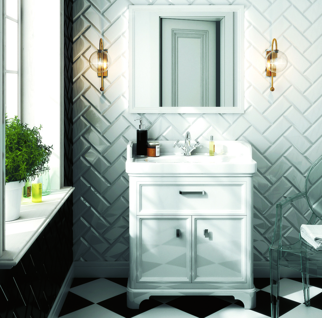 Зеркало 13 300 р., раковина 8300 р., тумба 26 700р.