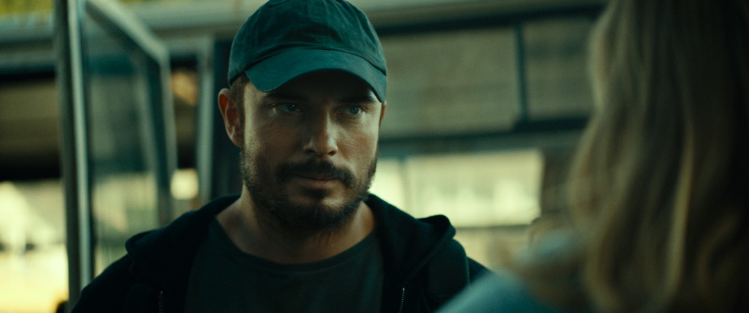 актер Антон Пампушный сыграл Андрея Шаталова