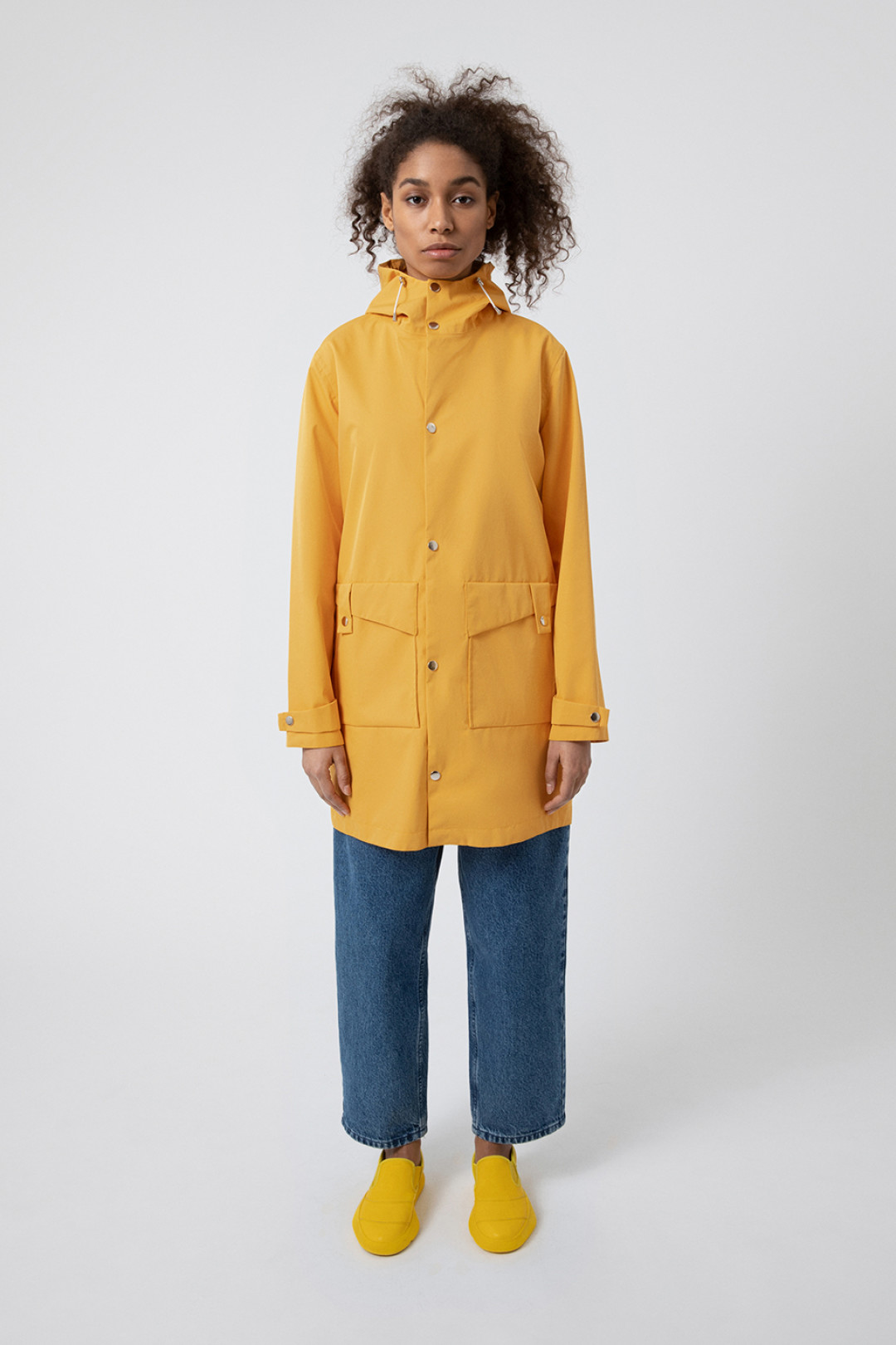 Плащ SH'U, 7900 рублей (Лофт Проект «Этажи»)