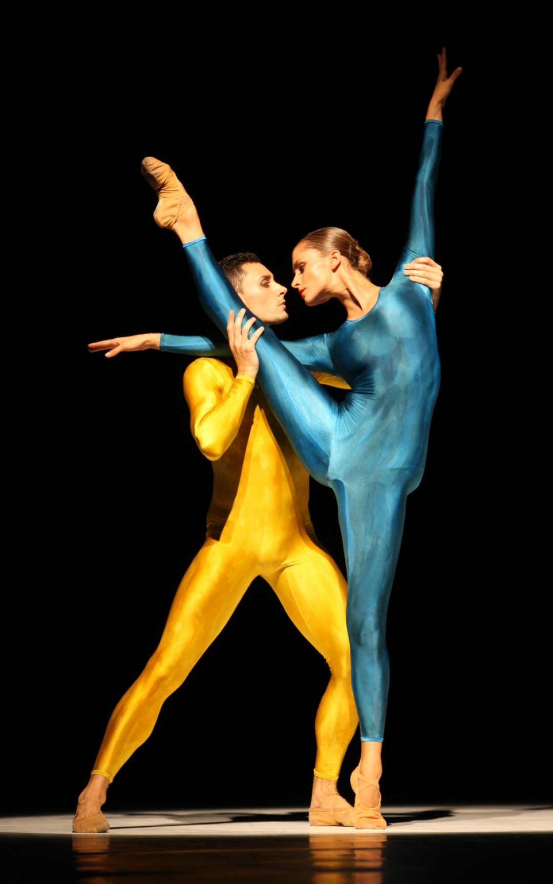 голландская труппа Introdans покажет балет живого классика Ханса ван Манена «Польские пьесы».