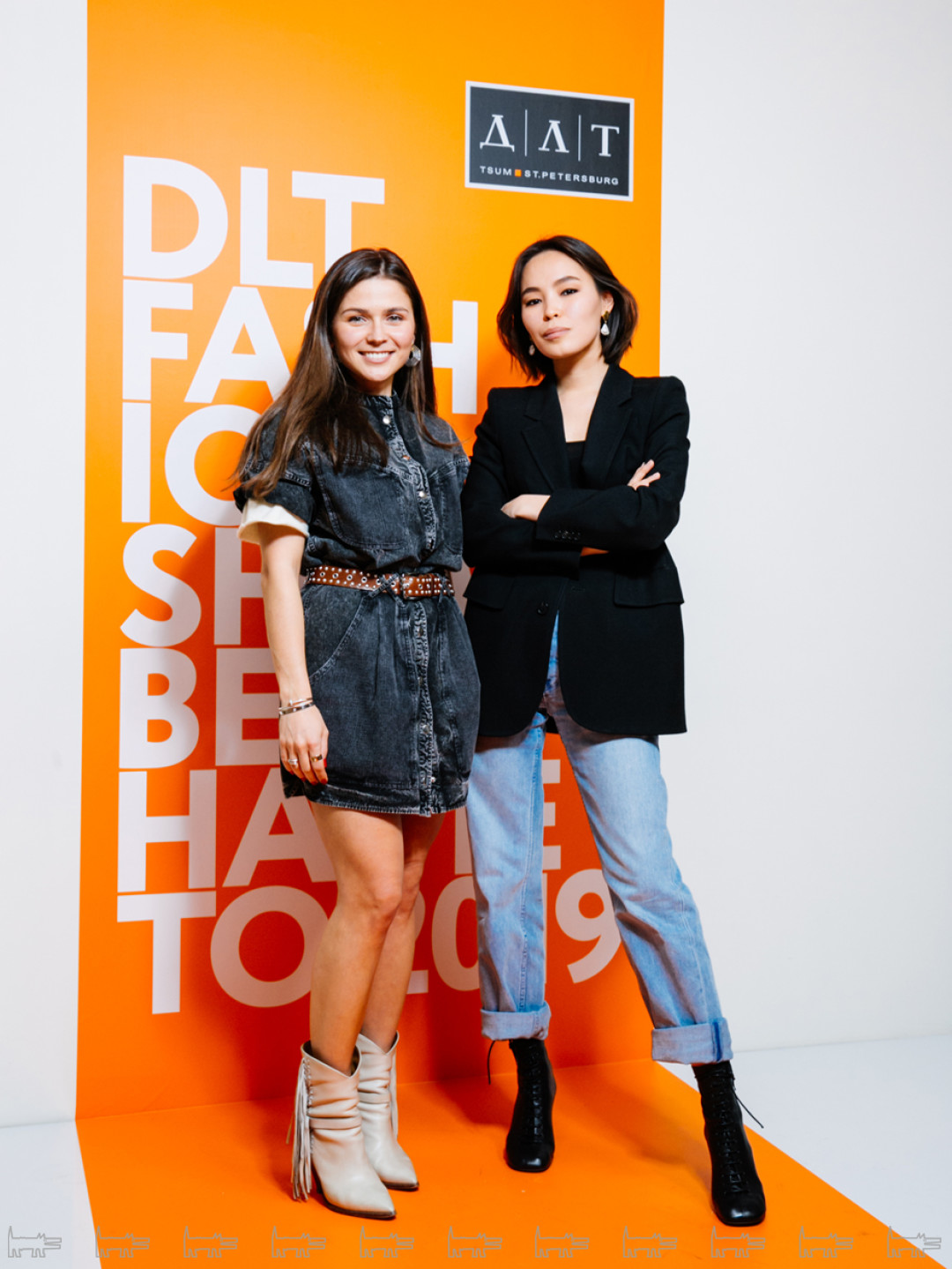 Ксения Азарова, Алена Тихонова