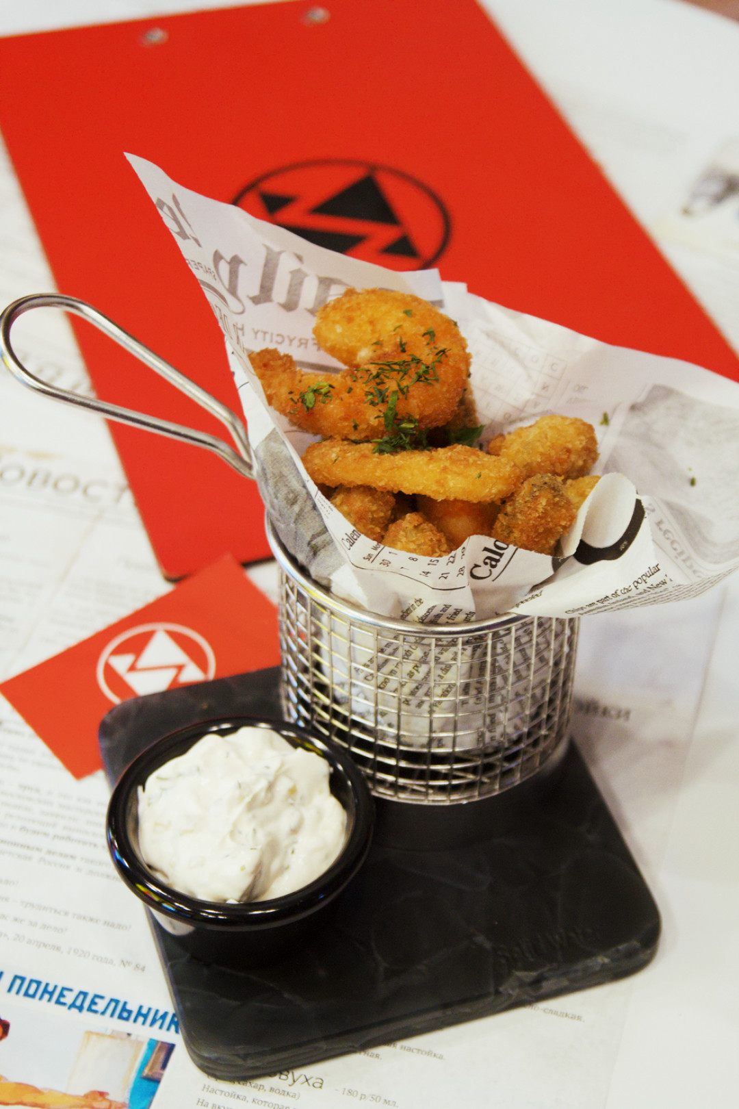 Chertik Porn TV Әйелім үйге басқа біреудің ұрығымен келді.