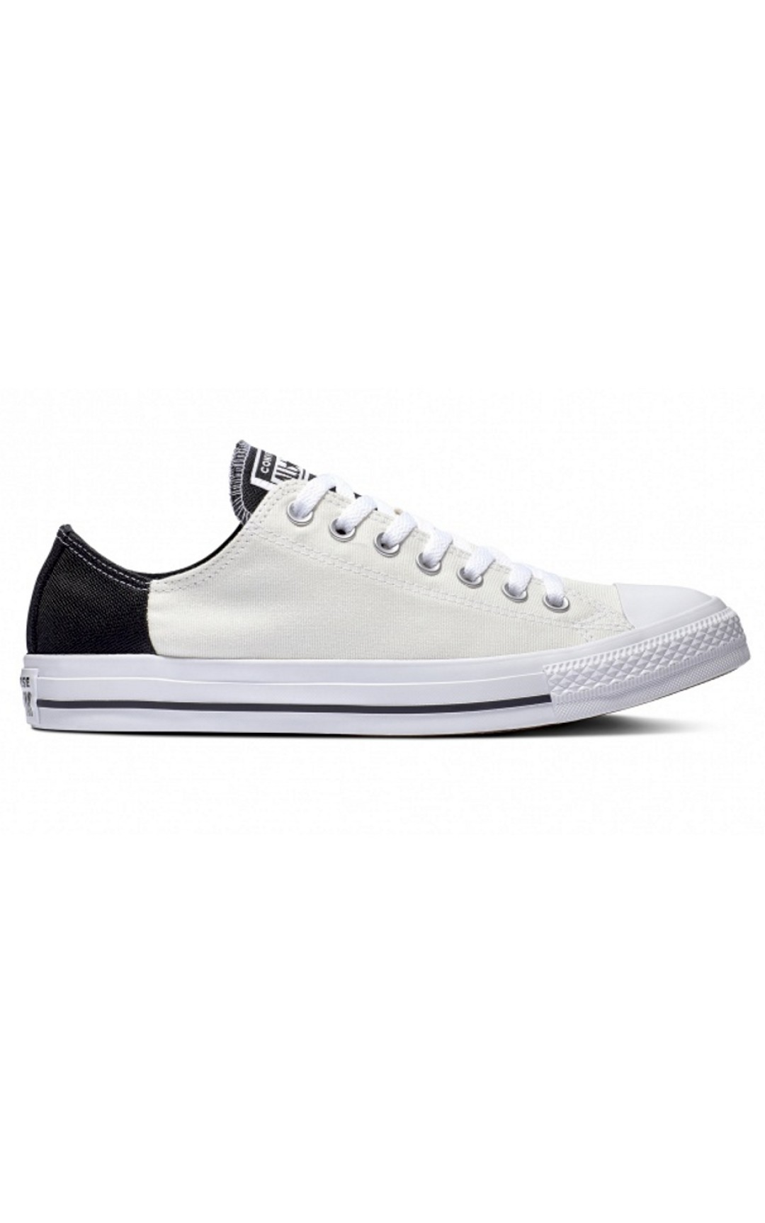 Кеды Converse, 5500 рублей (Converse, ТРЦ «Галерея»)