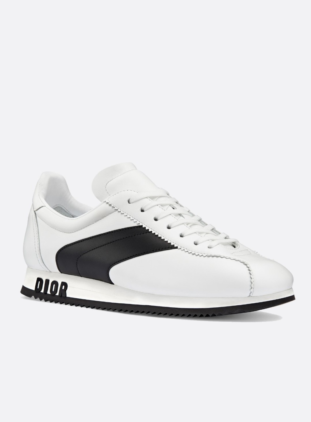 Женские кроссовки Dior, 54 000 рублей (Dior)