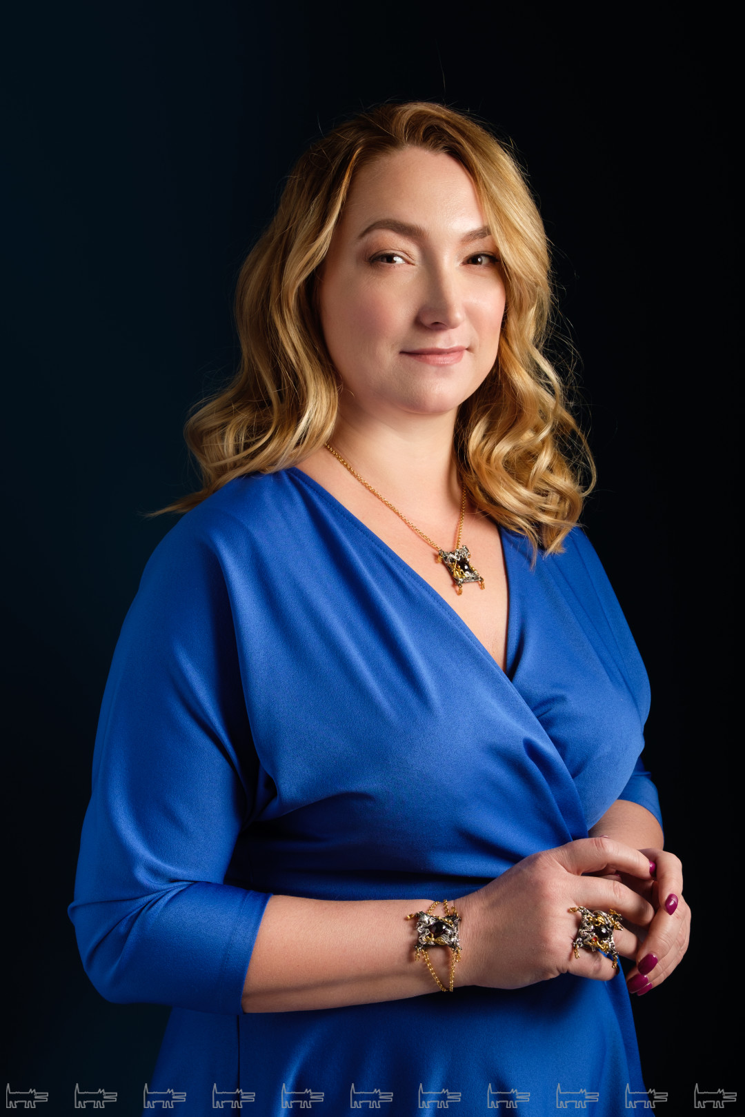 На Веронике украшения «Восточный вечер», гранат гессонит (Шри-Ланка), серебро 925°