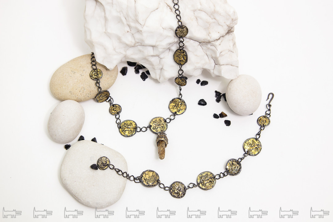 Коллекция «Сокровища античных кораблей» Миллионы людей мечтают о богатствах древних эпох, которые хранят морские глубины. Но лишь избранным достаются