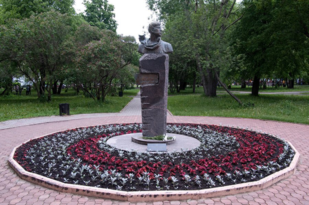 Monument to Boris Pasternak - All You Need to Know BEFORE You Go (2025)