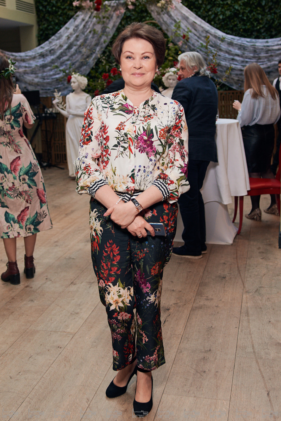 Елена Леонова