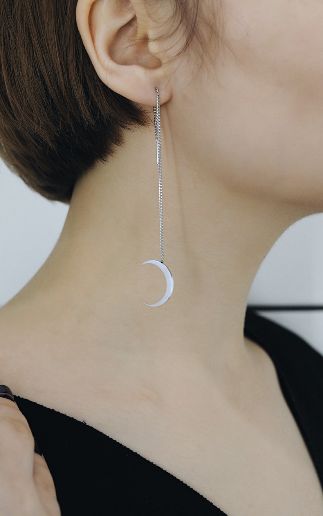 Моносерьга Fiancé Jewelry, 2600 рублей (fiancejewelry.com)