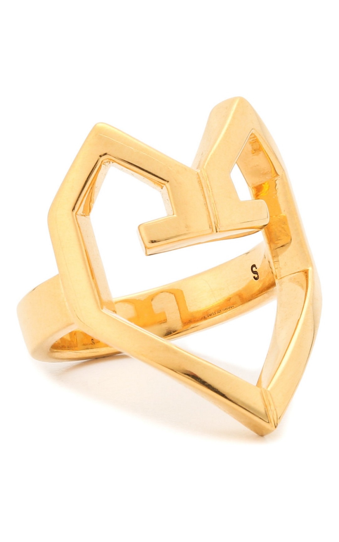 Кольцо Givenchy, 24 550 рублей (ДЛТ)