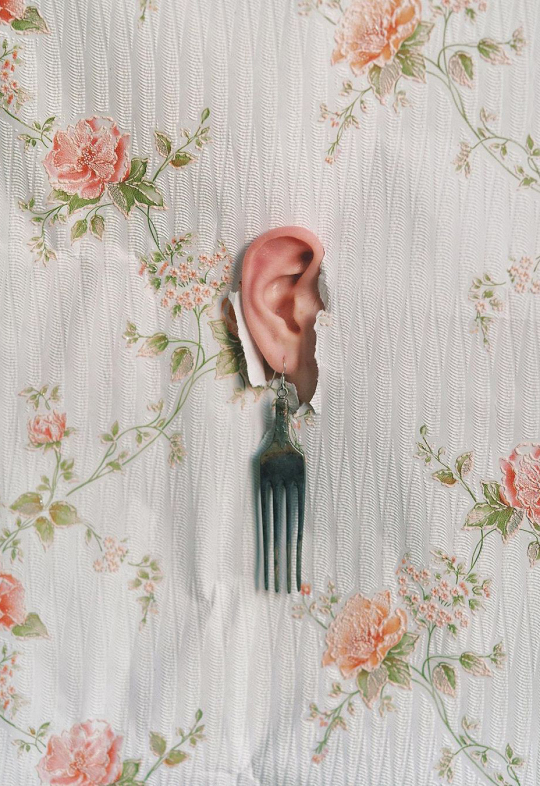 Моносерьга Roma Uvarov Design, 2500 рублей (@romauvarovdesign)