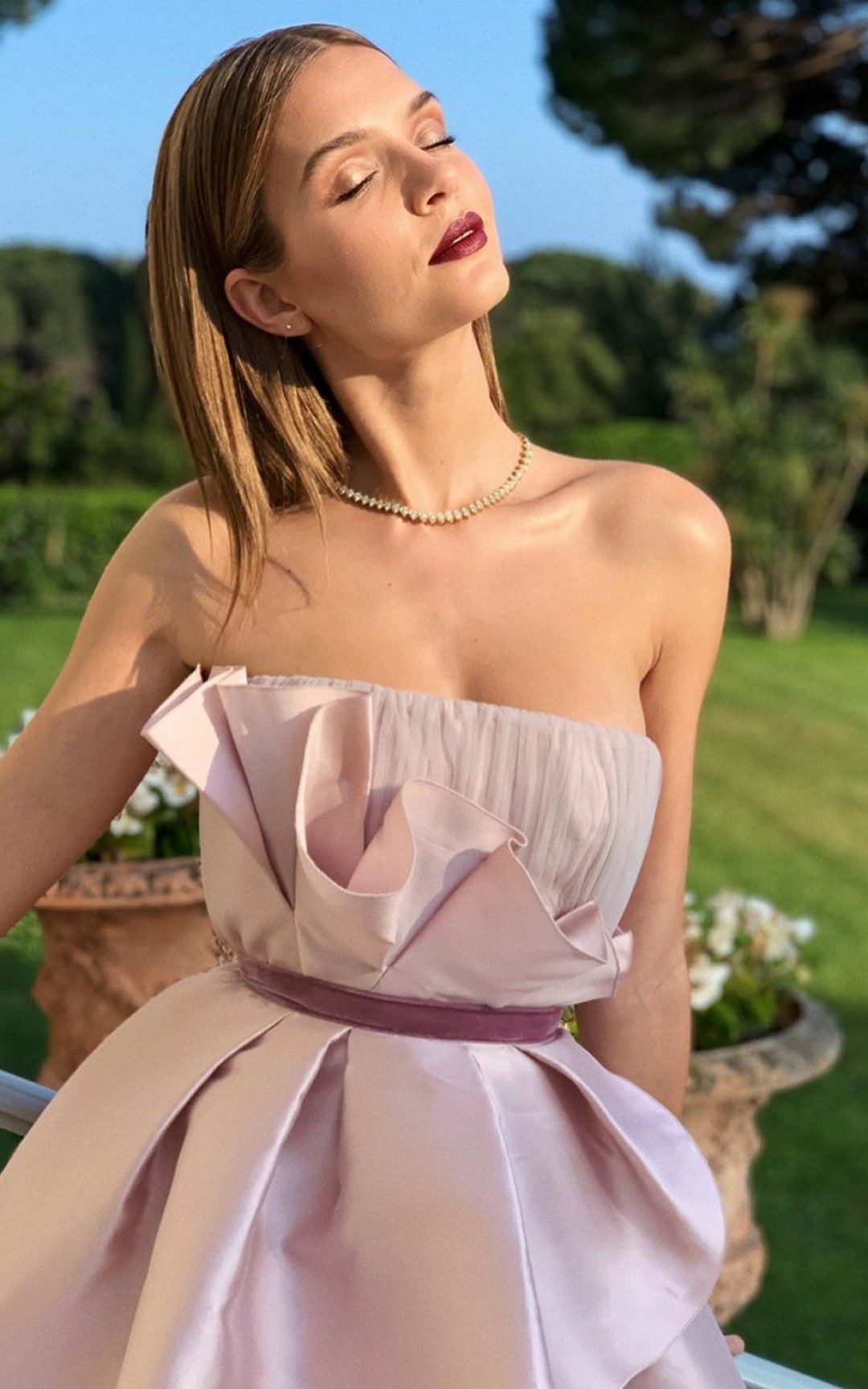 Жозефин Скривер на благотворительном вечере amfAR, май 2019