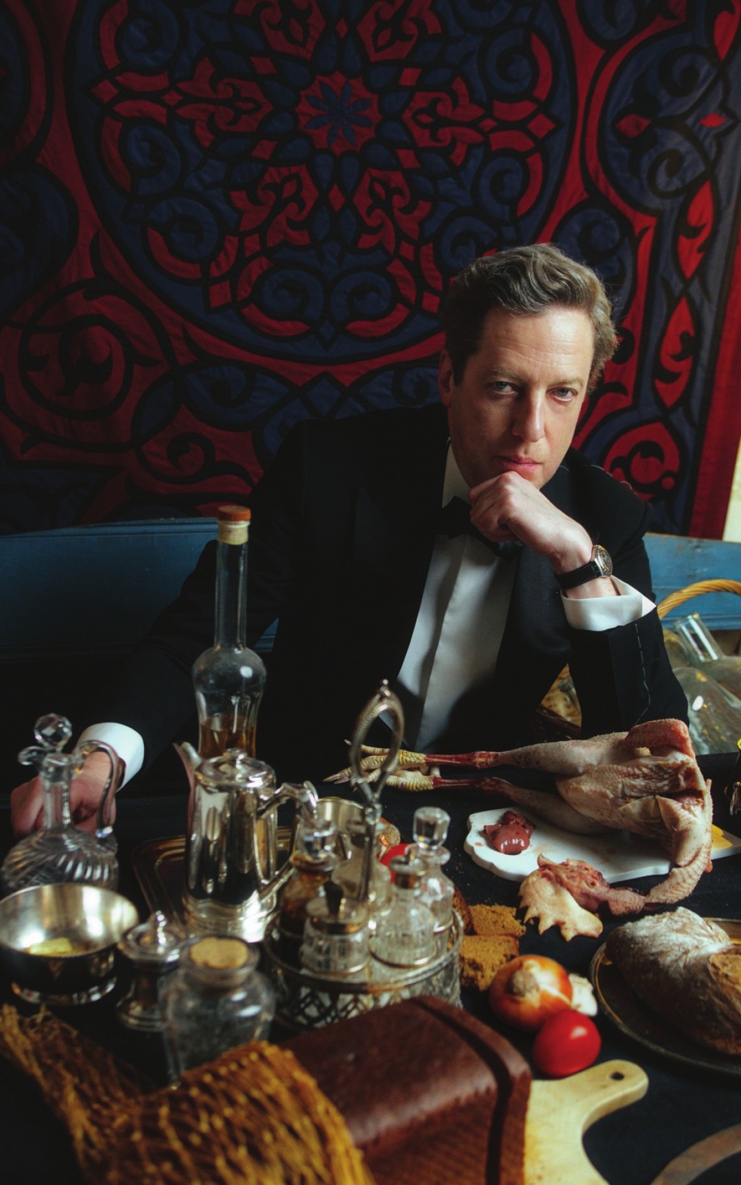 Смокинг и бабочка Tom Ford, сорочка Dolce & Gabbana (все — ДЛТ)