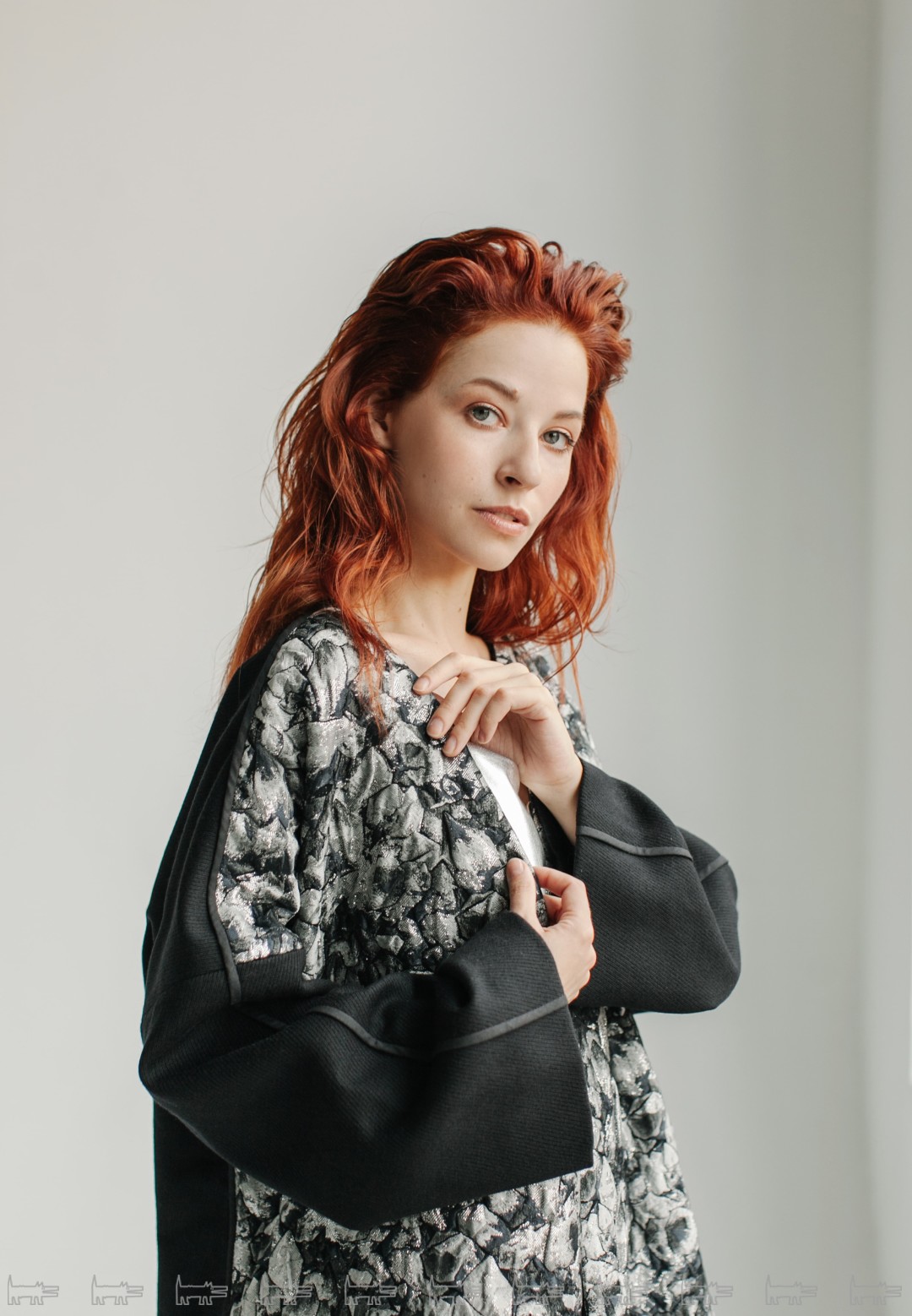 Полина Толстун в лукбуке шестого благотворительного маркета, организованного фондом AdVita и «Собака.ru»