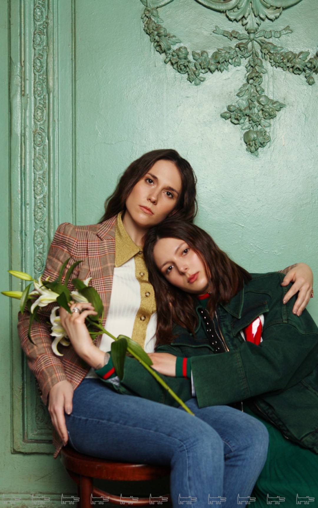 Мария Тычинина — историк, член Русского генеалогического общества, изучающая старинные открытки (инстаграм-аккаунт @from_past_with_love) и Ксения