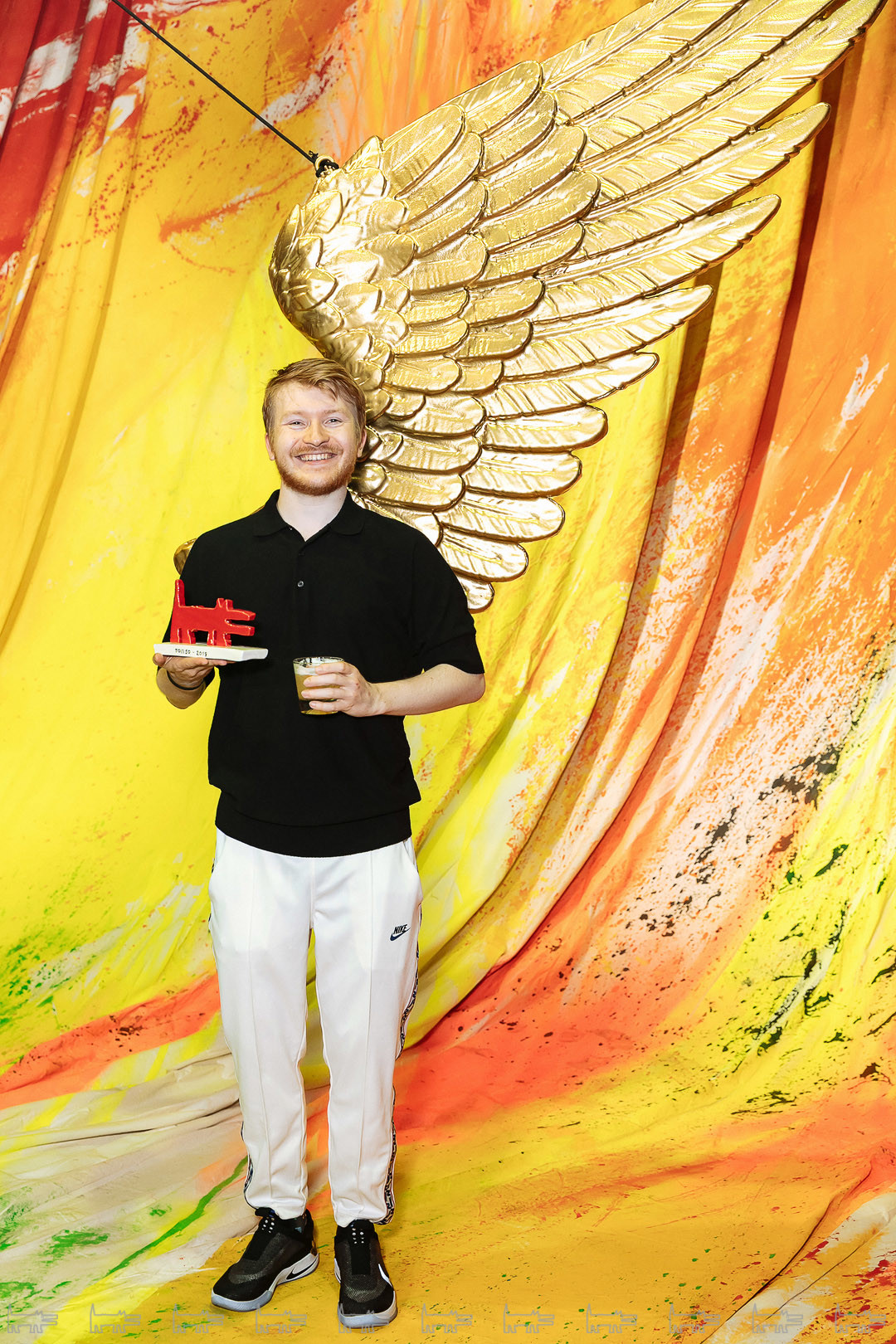 Данила Поперечный