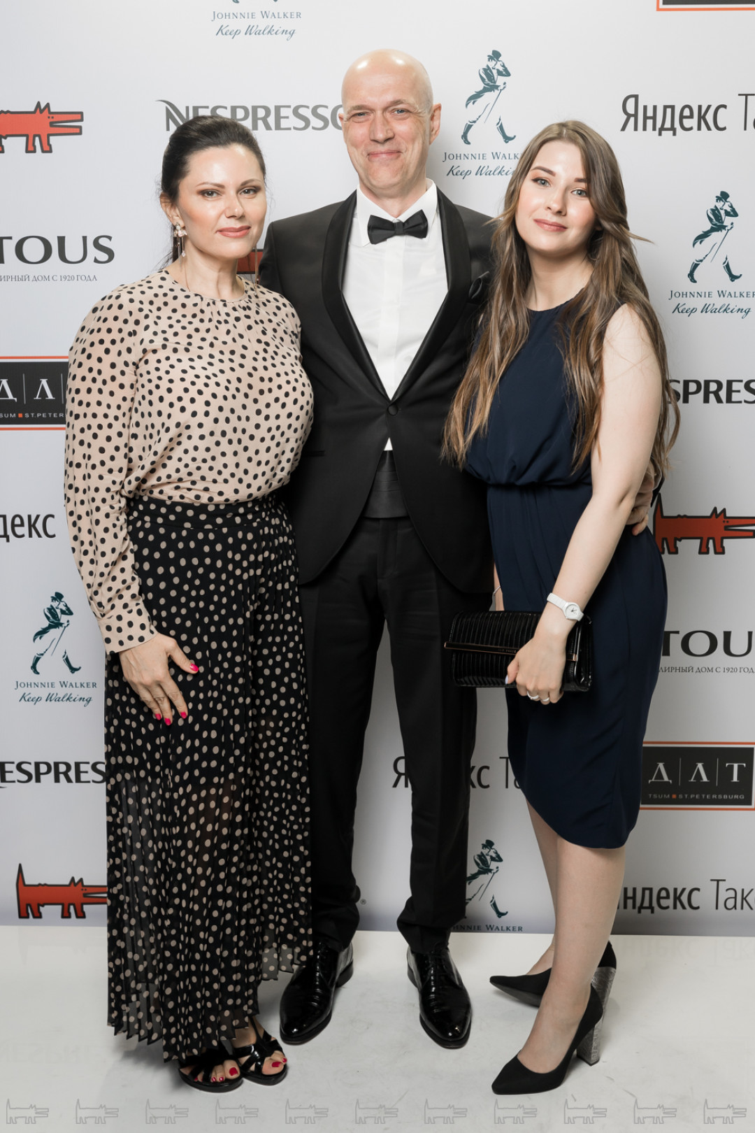 Анастасия Контарович. Вадим Бордюг, Юлия Васильева