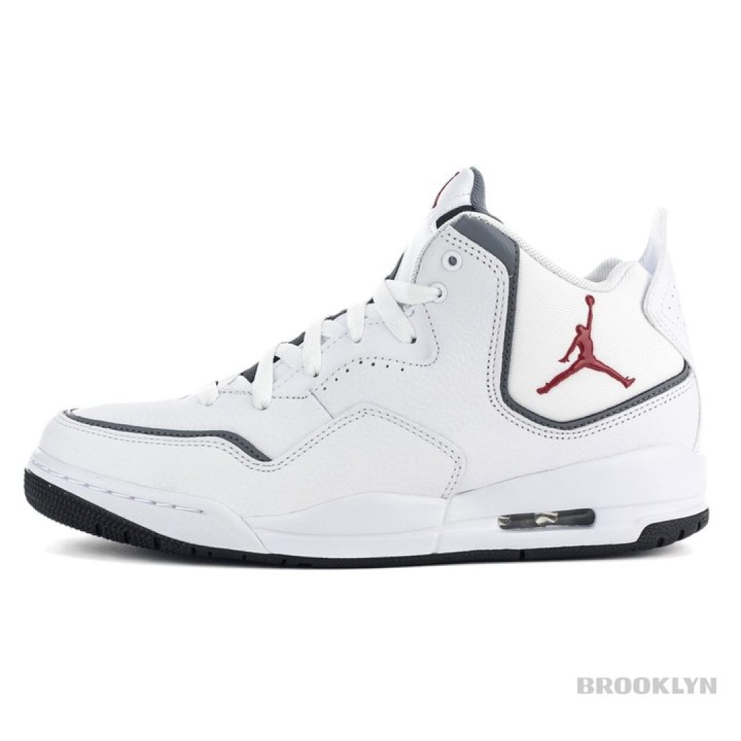 Nike, 6949 руб. (старая цена — 9990 руб.)