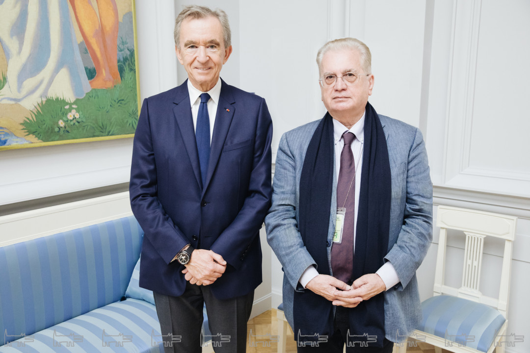 Михаил Борисович Пиотровский и Бернар Арно