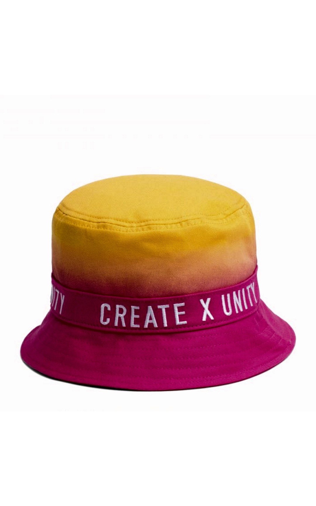 Панама Tommy Hilfiger, 2490 рублей (вместо 4990 рублей)