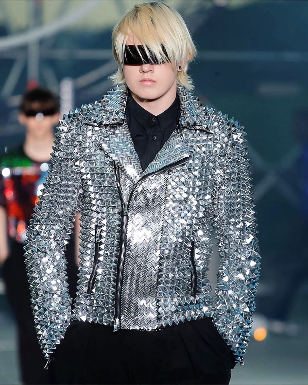 Лукас Портман на показе Balmain