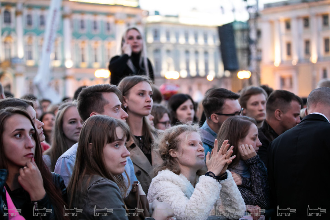 Мероприятия 2019. Алые паруса 2019 выпускники. Дворцовая площадь Алые паруса 2019. Алые паруса 2019 концерт. Алые паруса 2019 в Санкт-Петербурге ведущие.