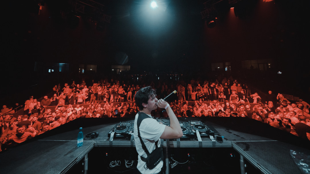 Выступление Apashe на Alfa Future People Snow Edition 2019 в Сочи