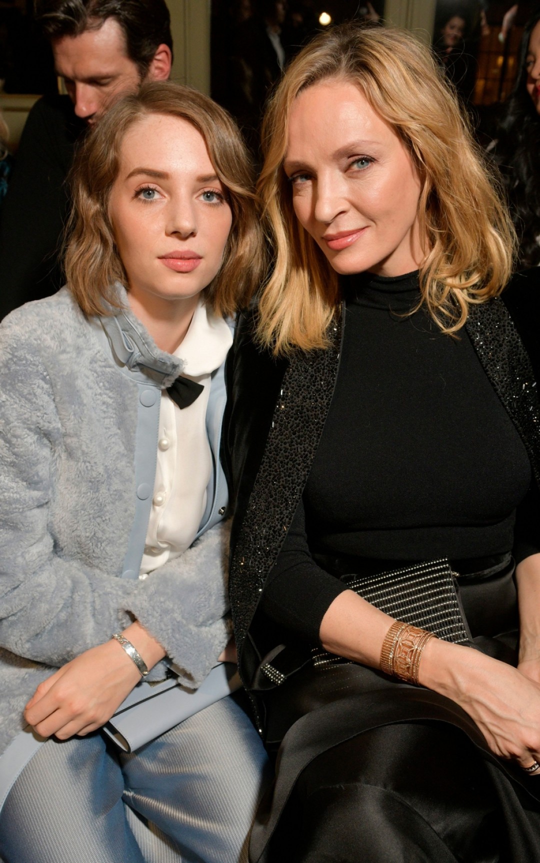 Майя Хоук и Ума Турман на шоу Armani Prive, 2019