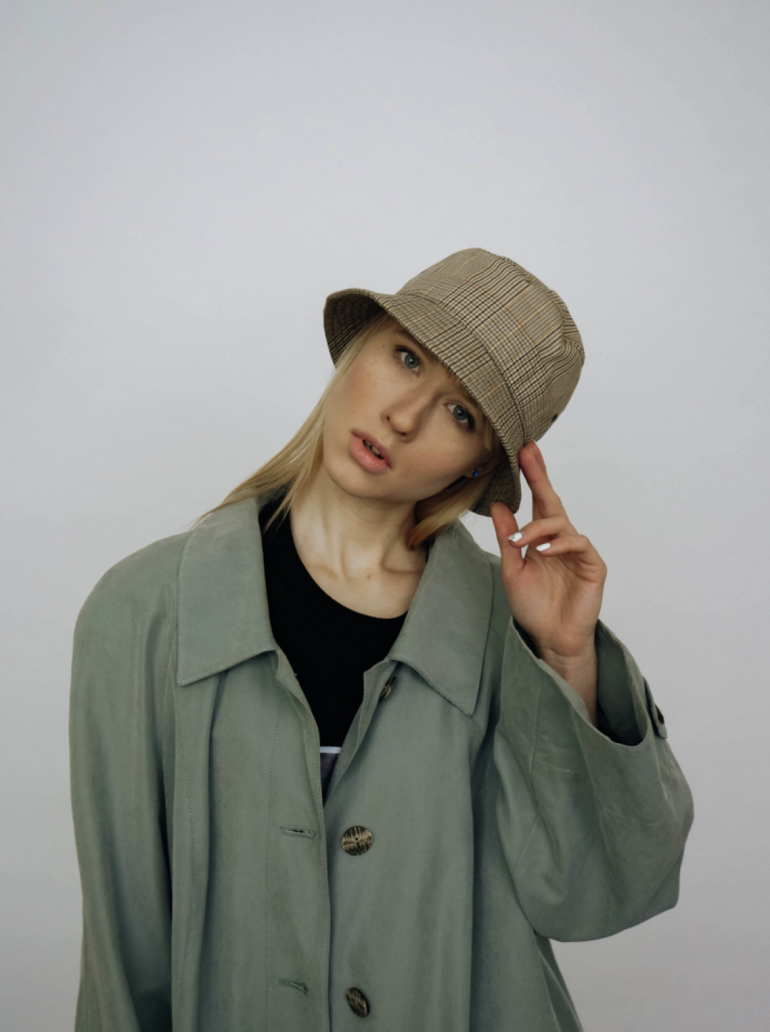 Женская панама Behurr, 2000 рублей («Юность»)