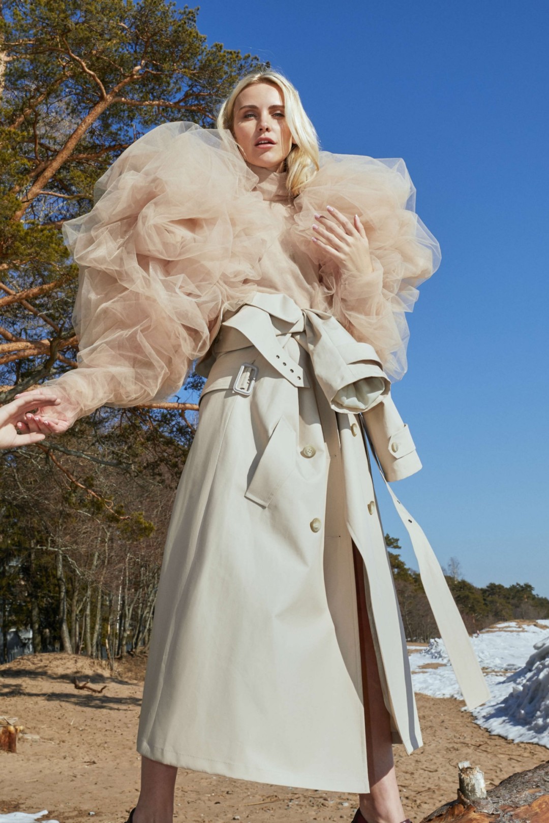 Мария Грудина в специальной съемке 404 NOT FOUND, коллекция осень-зима 2019/20