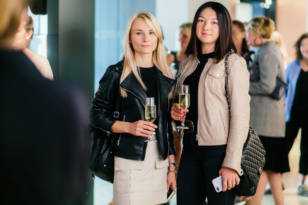 Анастасия Толкач и Виктория Абрамова