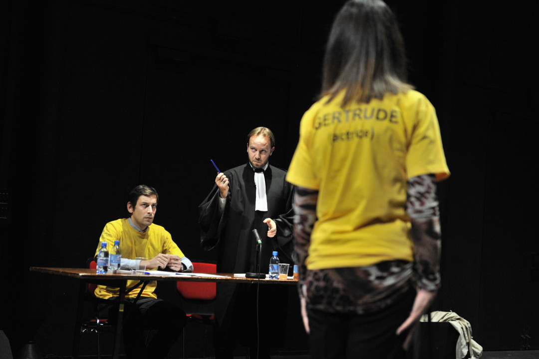 «Пожалуйста, дальше (Гамлет)»