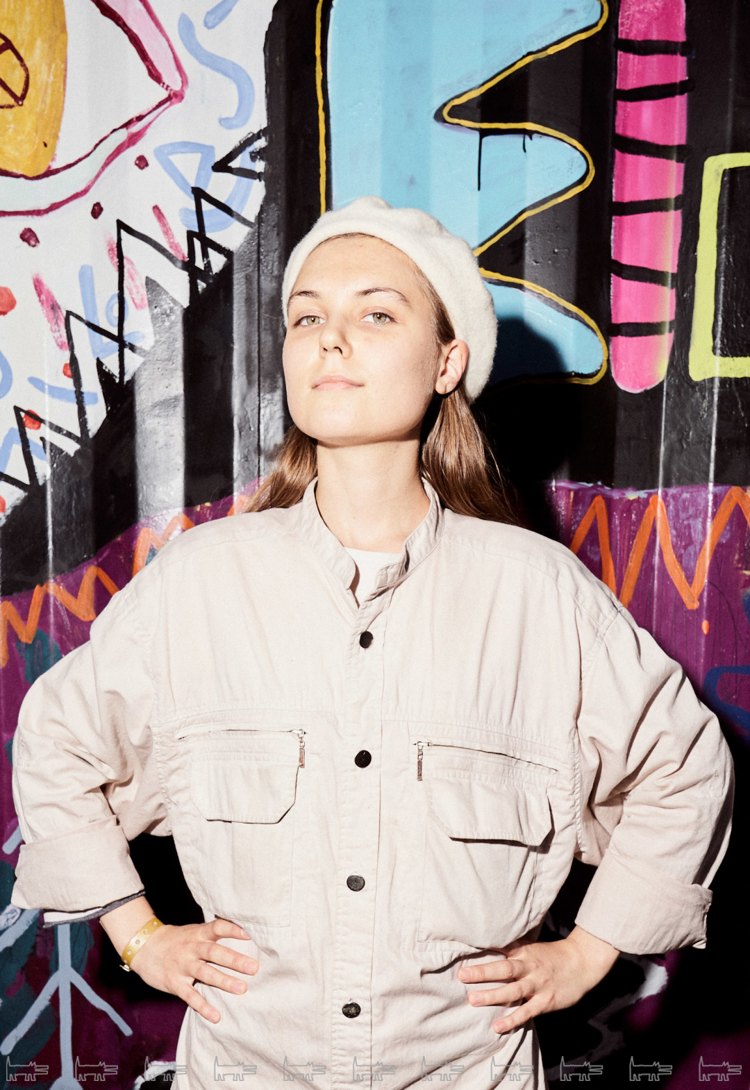 На Соне: берет и рубашка из московских секонд-хендов