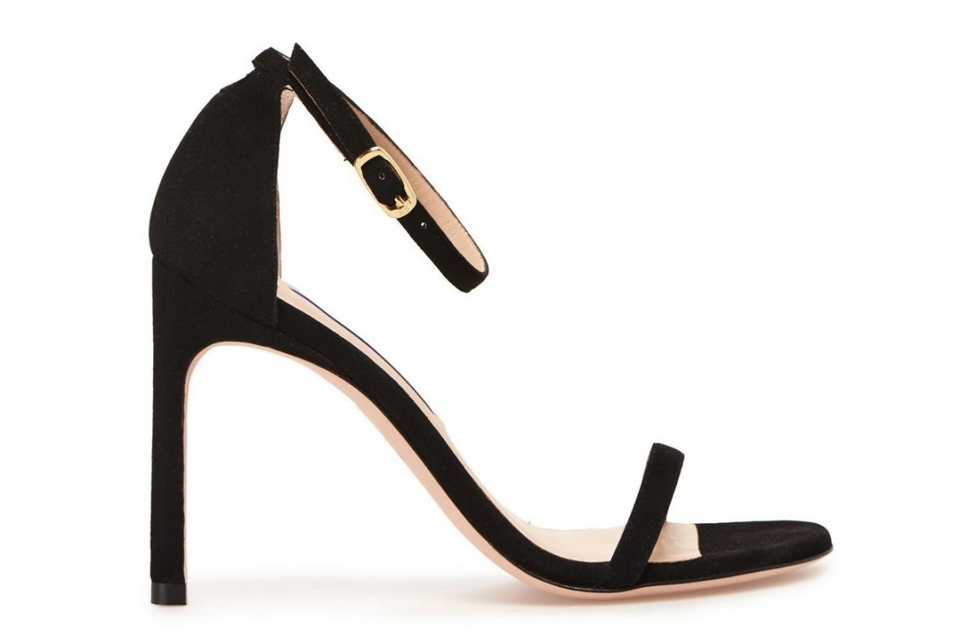 Босоножки Stuart Weitzman, 23 450 рублей (вместо 33 500 рублей)