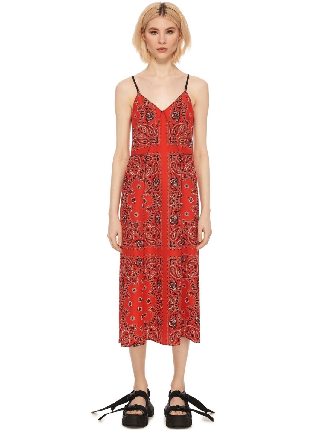 Платье Alexander Wang, 49 200 рублей (вместо 75 700 рублей)