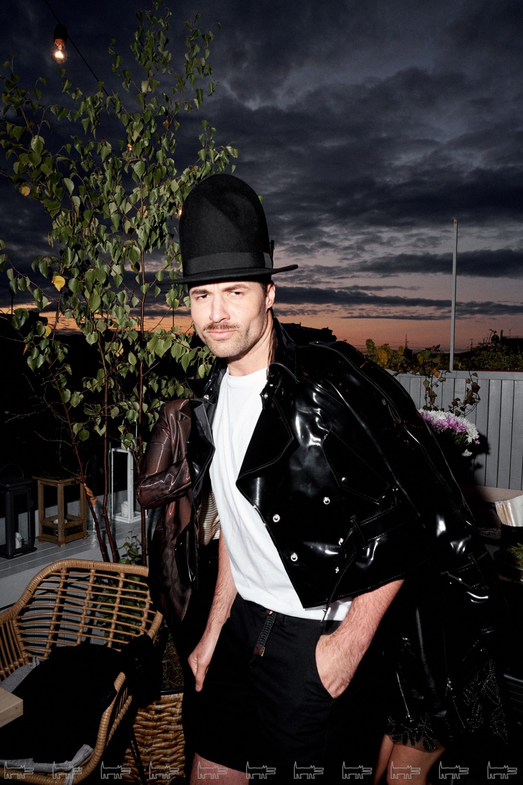 Виктор Николаев