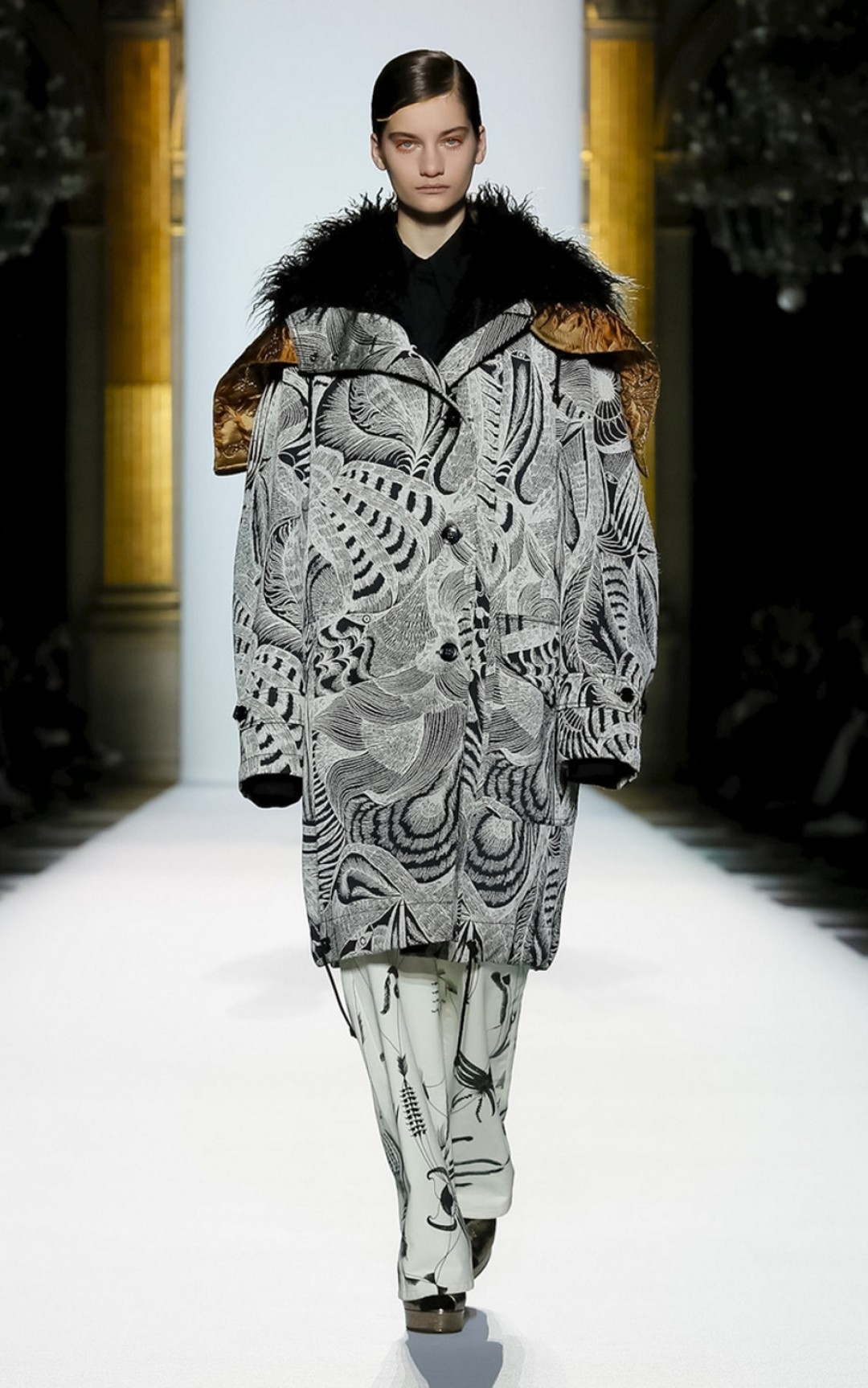 На счету воспитанницы Aurora Model Management Алины Болотиной кутюрные показы Chanel, Fendi, Valentino, шоу Dries Van Noten, Dolce & Gabbana и Prada