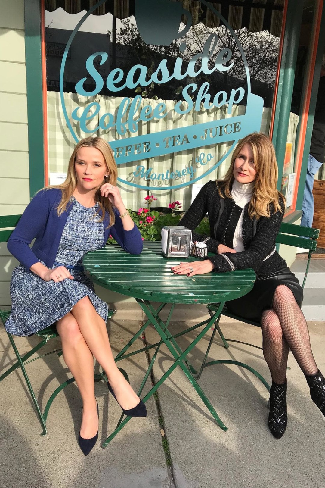 Кадр из сериала «Большая маленькая ложь»: Рената Клей в жакете Alexander Wang черного цвета