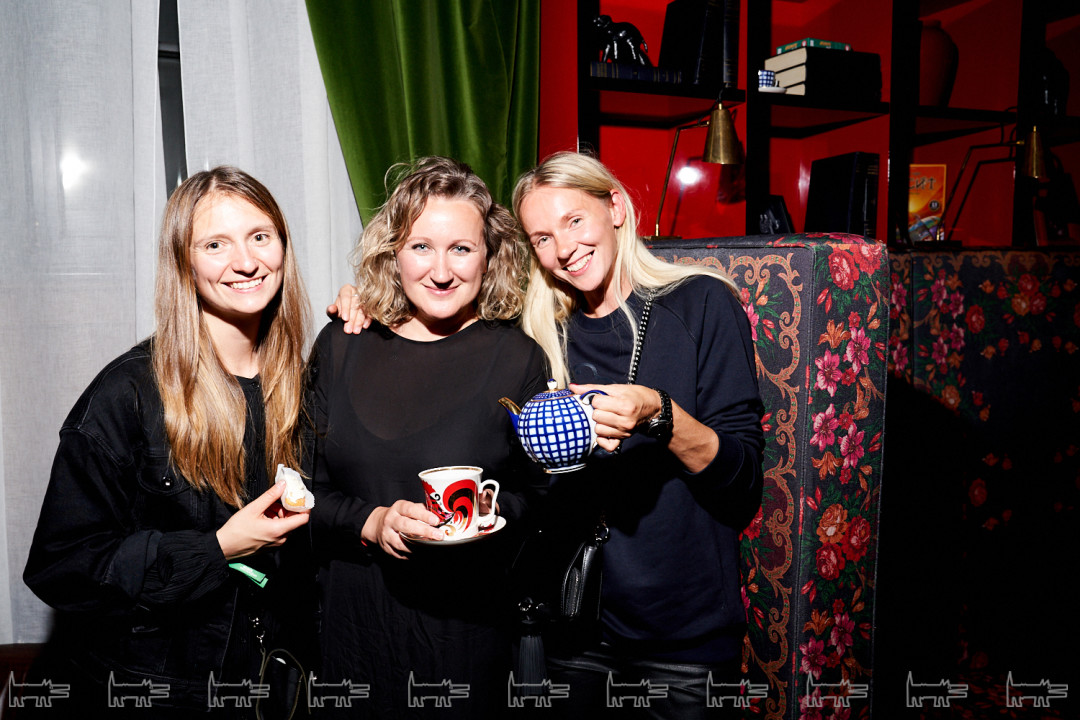 Александра Новоселова. Анна Балагурова, Любовь Леонтьева