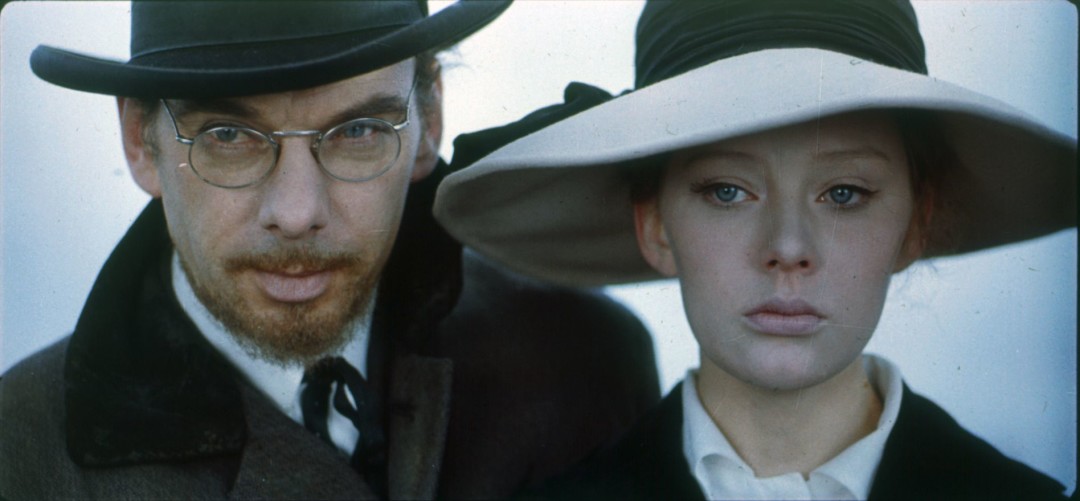 кадр из фильма «Бег» Владимира Наумова и Александра Алова,