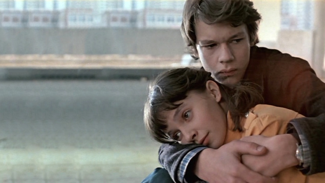 кадр из фильма «Вам и не снилось» Ильи Фрэза