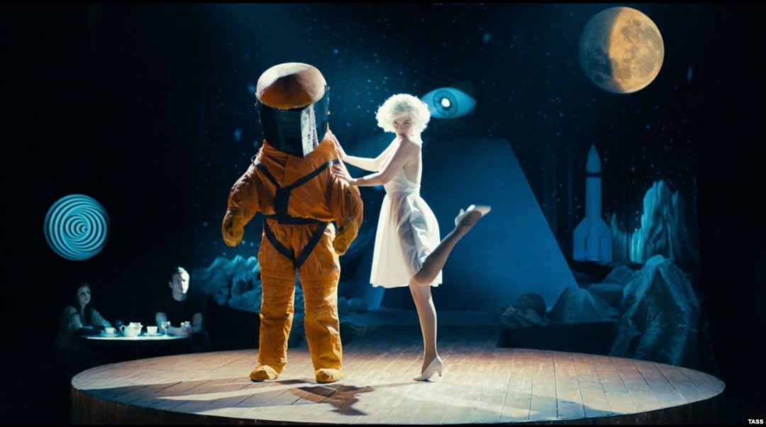 кадр из фильма «Шапито-шоу» Сергея Лобана