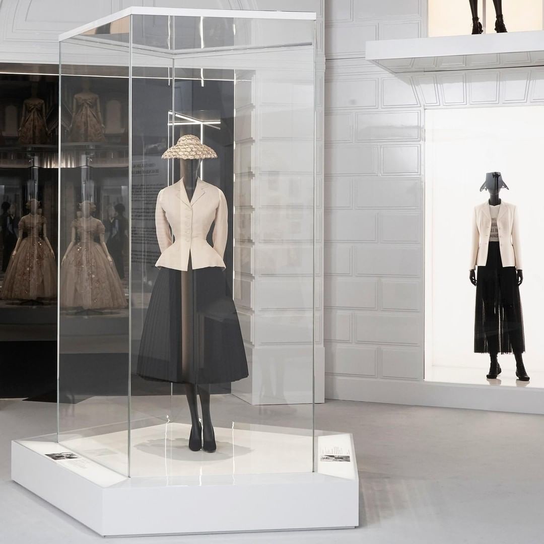 Выставка «Christian Dior: Designer of Dreams» в Музее Виктории и Альберта