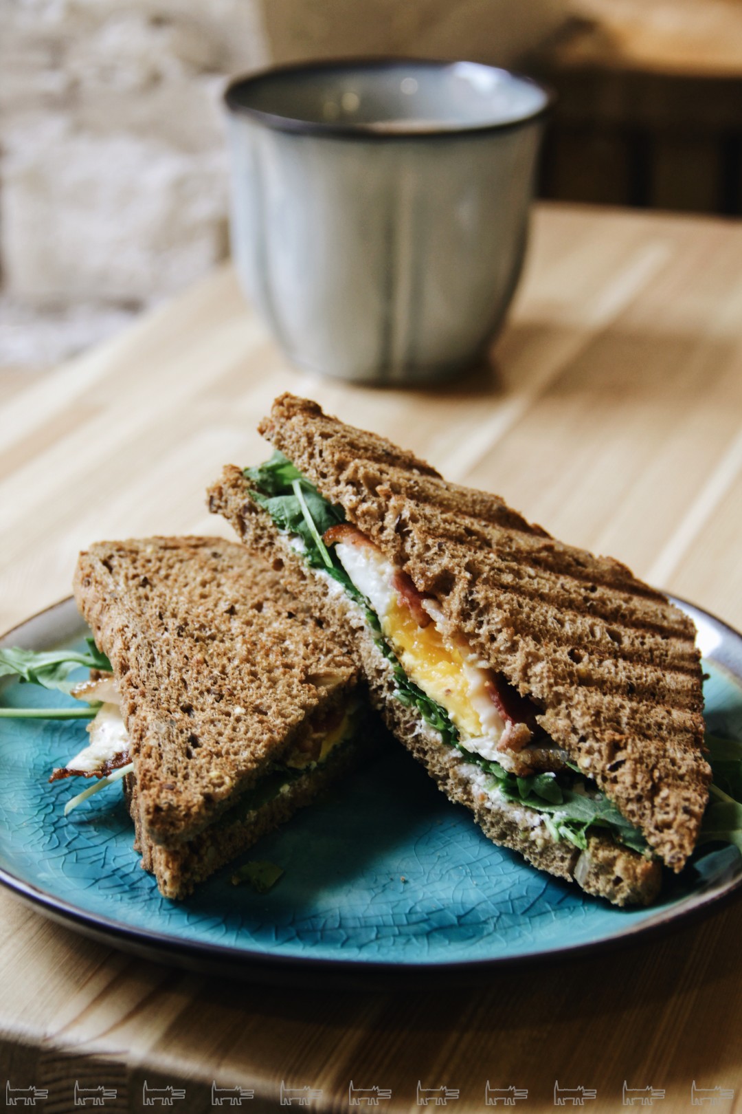 Брекфаст-сэндвич